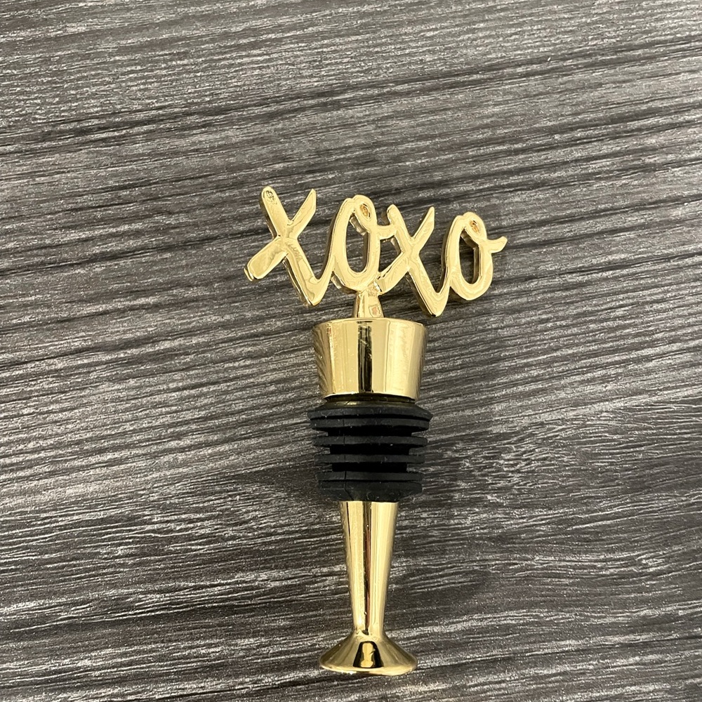 XOXO Bottle Stopper